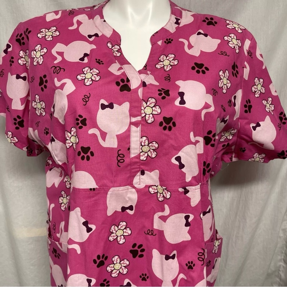 Sanibel Scrubs Nurse Scrub Top Woman’s 2 pockets Cat Bow Paws Pink 4XL New